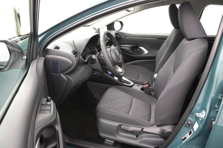 Toyota Yaris - 1.5 Hybrid 115 Comfort 9