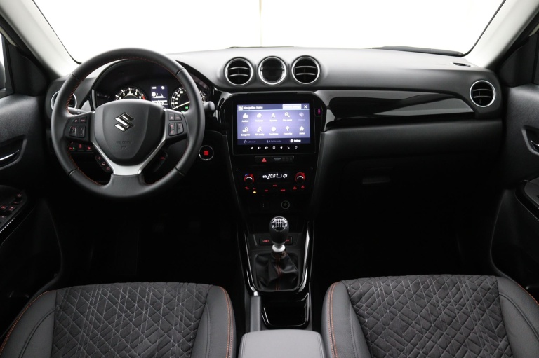 Suzuki Vitara - 1.4 Boosterjet Smart Hybrid Special Edition 11
