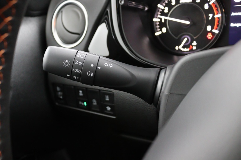 Suzuki Vitara - 1.4 Boosterjet Smart Hybrid Special Edition 21