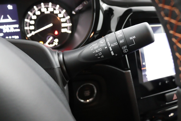 Suzuki Vitara - 1.4 Boosterjet Smart Hybrid Special Edition 23