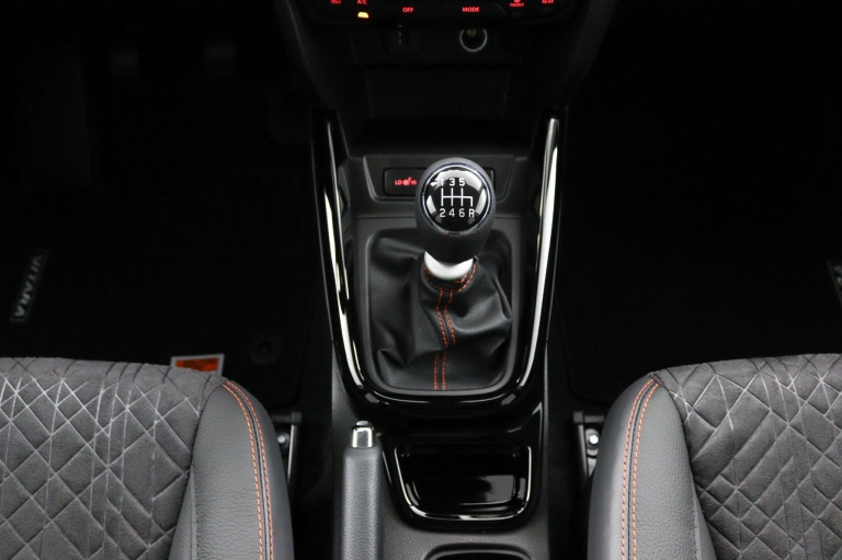 Suzuki Vitara - 1.4 Boosterjet Smart Hybrid Special Edition 24