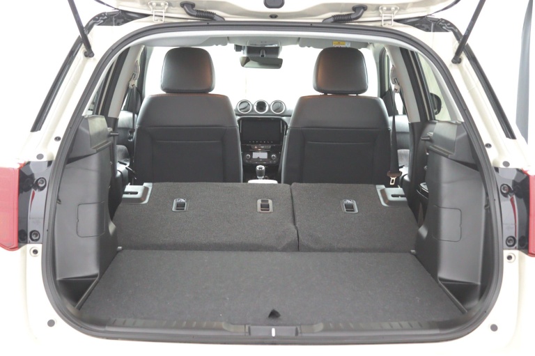 Suzuki Vitara - 1.4 Boosterjet Smart Hybrid Special Edition 29