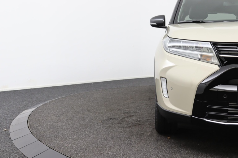 Suzuki Vitara - 1.4 Boosterjet Smart Hybrid Special Edition 34