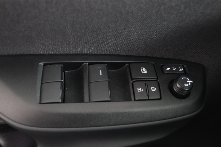 Toyota Yaris Cross - 1.5 Hybrid 130 First Edition 19