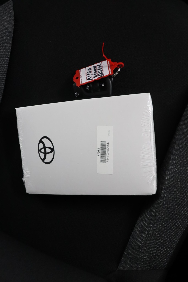 Toyota Aygo X - 1.0 VVT-i MT Play 11