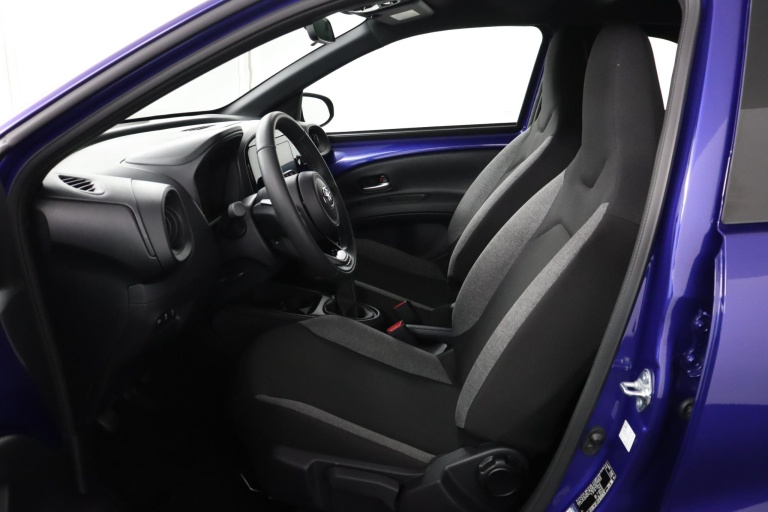 Toyota Aygo X - 1.0 VVT-i MT Play 17