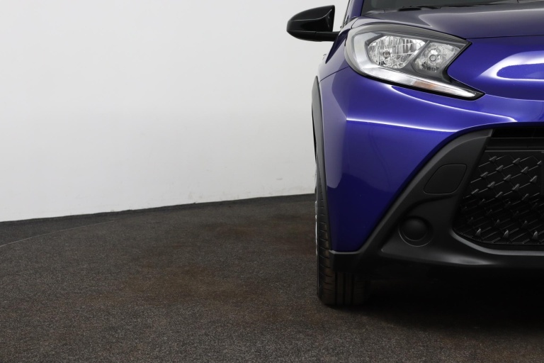 Toyota Aygo X - 1.0 VVT-i MT Play 29