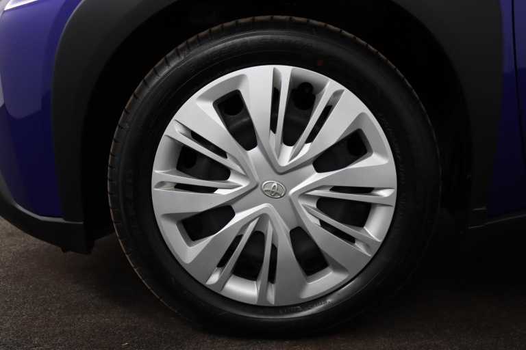 Toyota Aygo X - 1.0 VVT-i MT Play 31