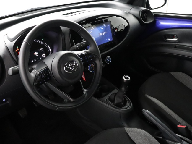 Toyota Aygo X - 1.0 VVT-i MT Play