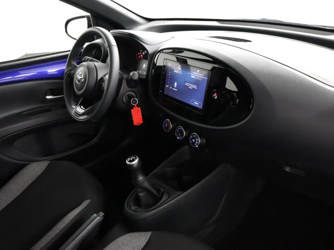 Toyota Aygo X - 1.0 VVT-i MT Play