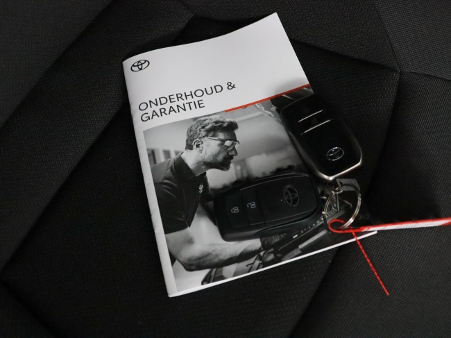 Toyota C-HR - 1.8 Hybrid 140 Dynamic