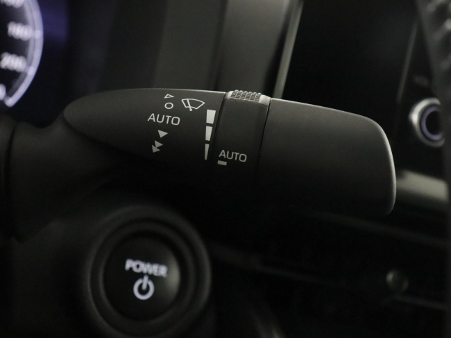 Toyota C-HR - 1.8 Hybrid 140 Dynamic