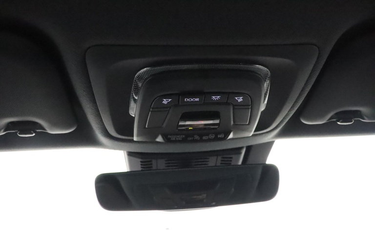 Toyota C-HR - 1.8 Hybrid 140 Dynamic 33