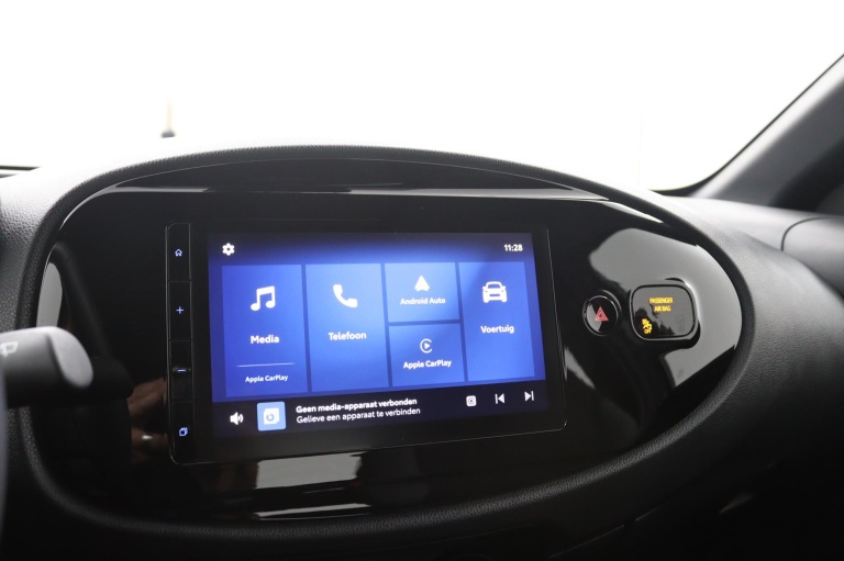 Toyota Aygo X - 1.0 VVT-i MT Play 13