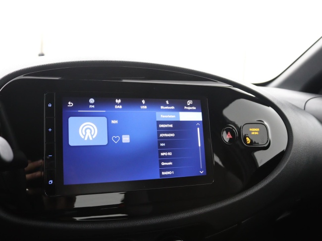 Toyota Aygo X - 1.0 VVT-i MT Play