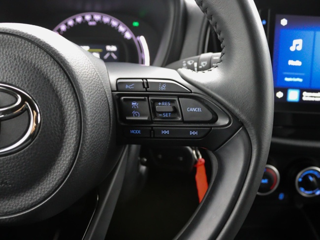 Toyota Aygo X - 1.0 VVT-i MT Play