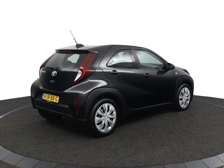Toyota Aygo X - 1.0 VVT-i MT Play 2