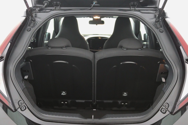 Toyota Aygo X - 1.0 VVT-i MT Play 26