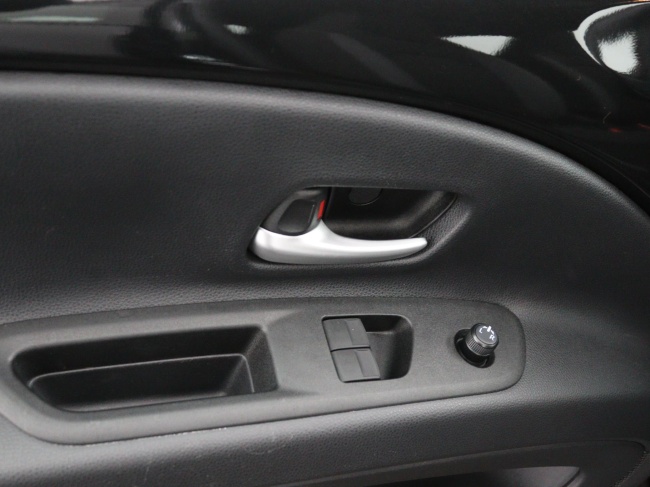 Toyota Aygo X - 1.0 VVT-i MT Play