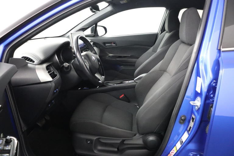 Toyota C-HR - 1.8 Hybrid Executive 17