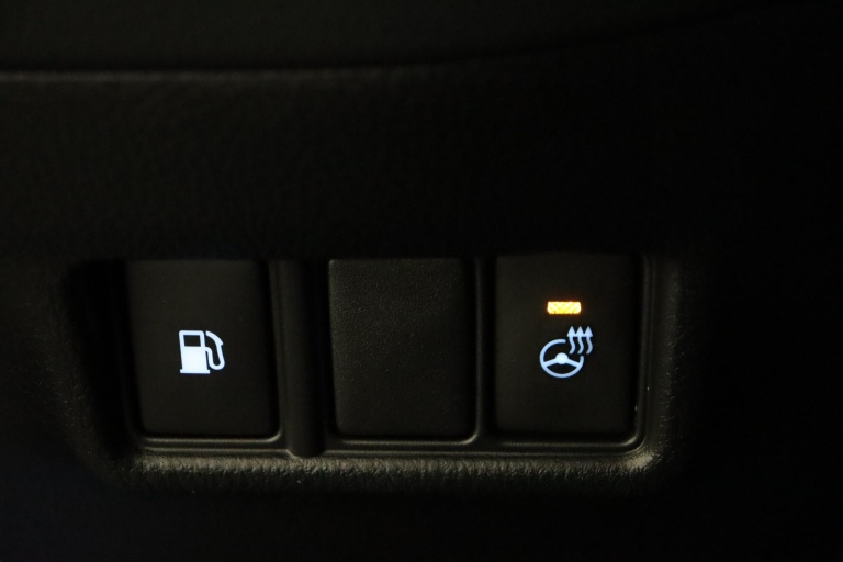 Toyota C-HR - 1.8 Hybrid Executive 30