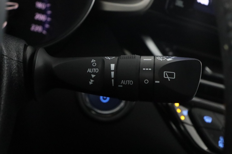 Toyota C-HR - 1.8 Hybrid Executive 32