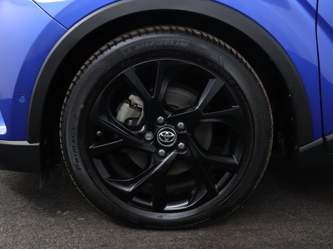 Toyota C-HR - 1.8 Hybrid Executive