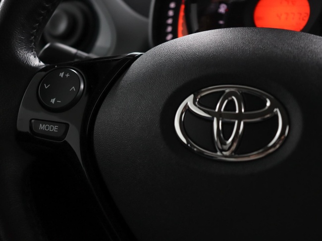 Toyota Aygo - 1.0 VVT-i x-joy