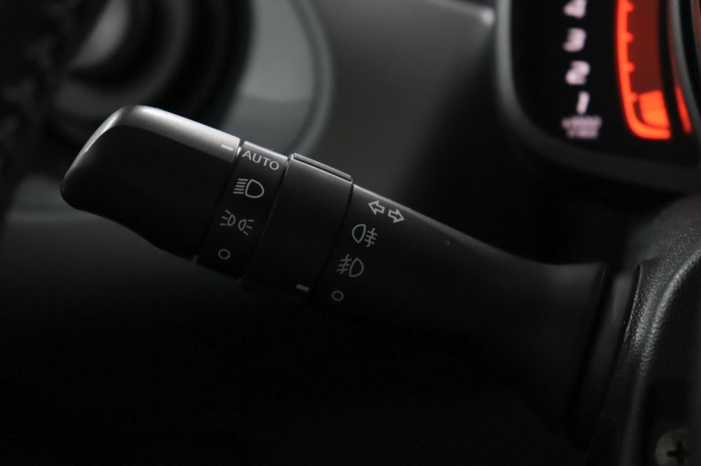 Toyota Aygo - 1.0 VVT-i x-joy 29