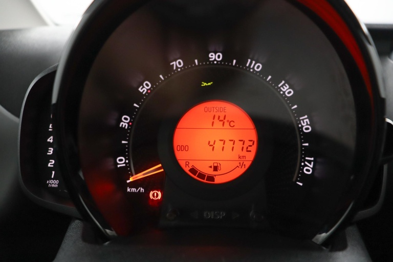 Toyota Aygo - 1.0 VVT-i x-joy 4