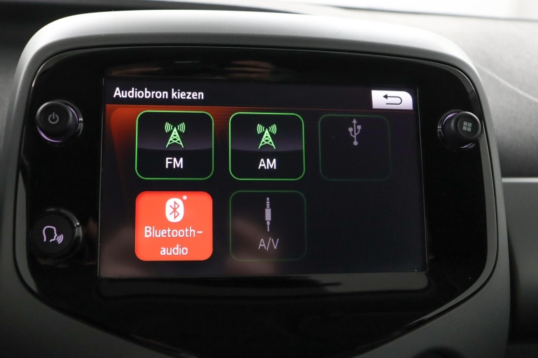 Toyota Aygo - 1.0 VVT-i x-joy 7