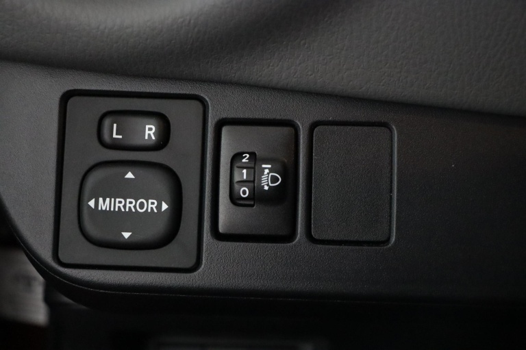 Toyota Yaris - 1.5 Hybrid Active 27