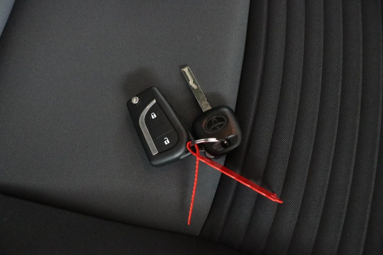 Toyota Yaris - 1.5 Hybrid Active 8