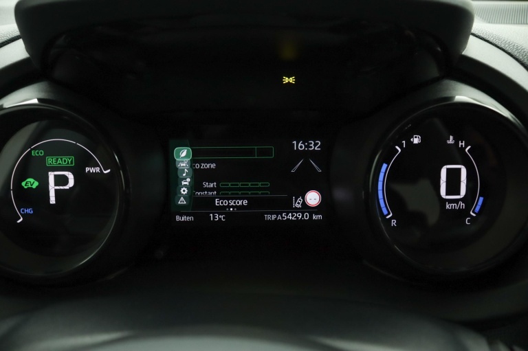 Toyota Yaris - 1.5 Hybrid Executive 44