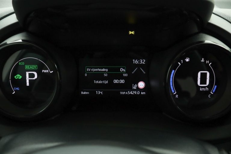 Toyota Yaris - 1.5 Hybrid Executive 6