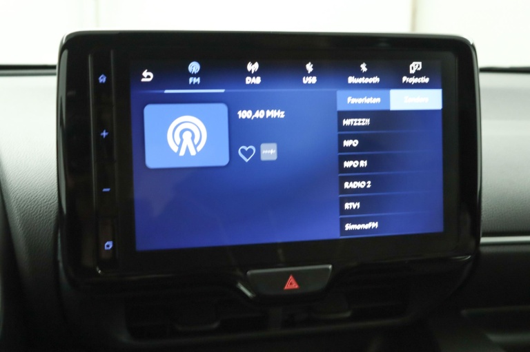 Toyota Yaris - 1.5 Hybrid Executive 8