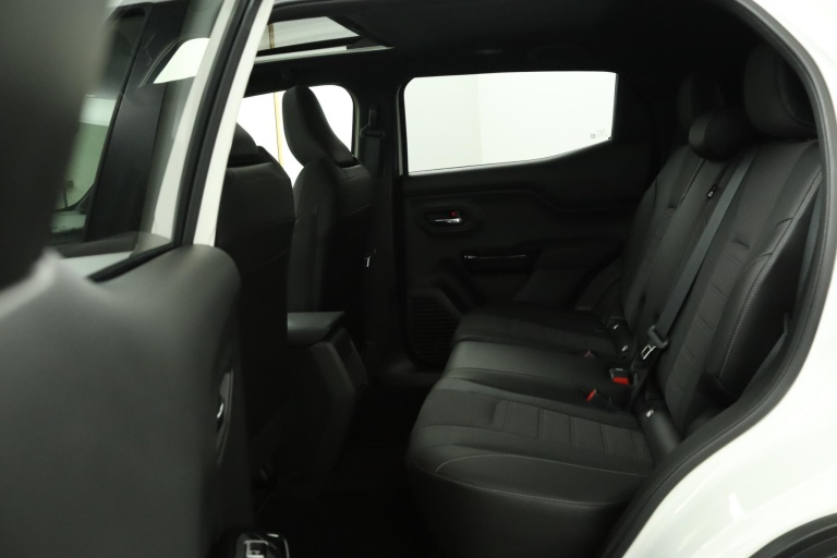 Toyota Urban Cruiser - Executive 61 kWh 18