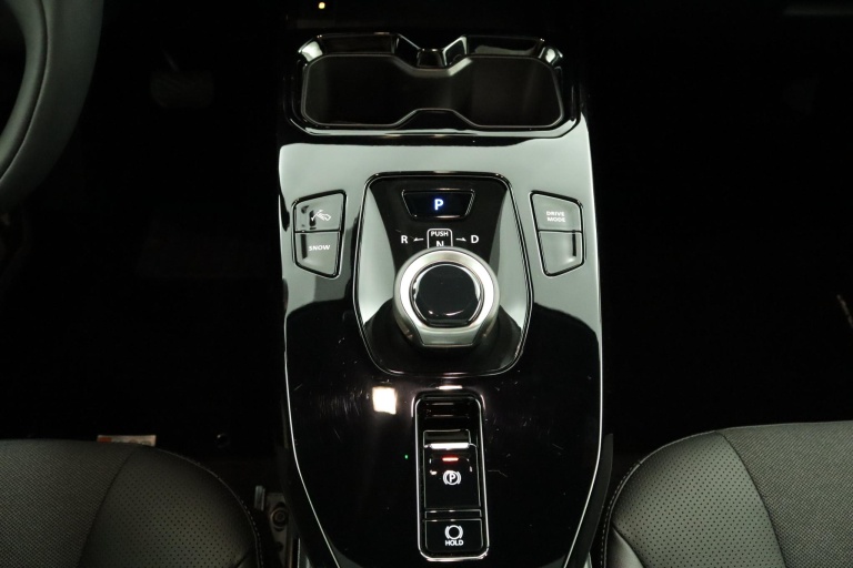 Toyota Urban Cruiser - Executive 61 kWh 27