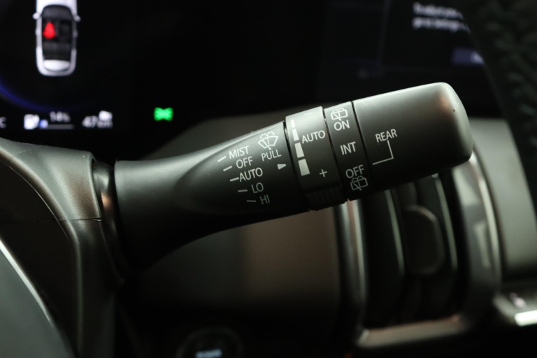 Toyota Urban Cruiser - Executive 61 kWh 32