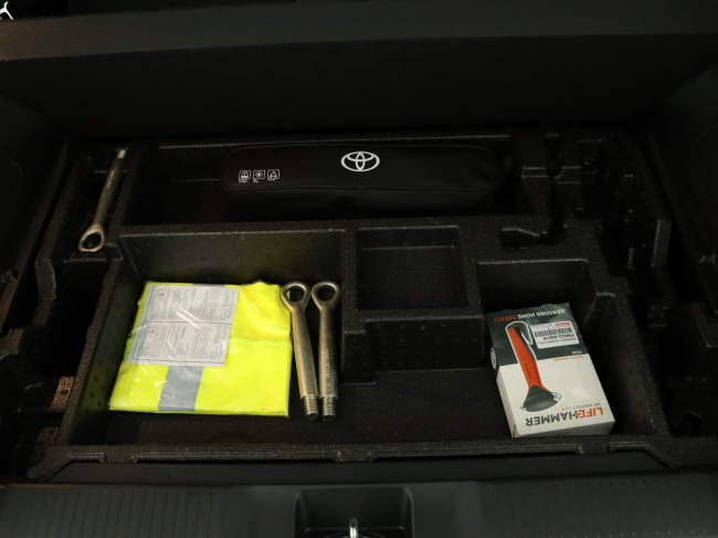 Toyota Urban Cruiser - Executive 61 kWh