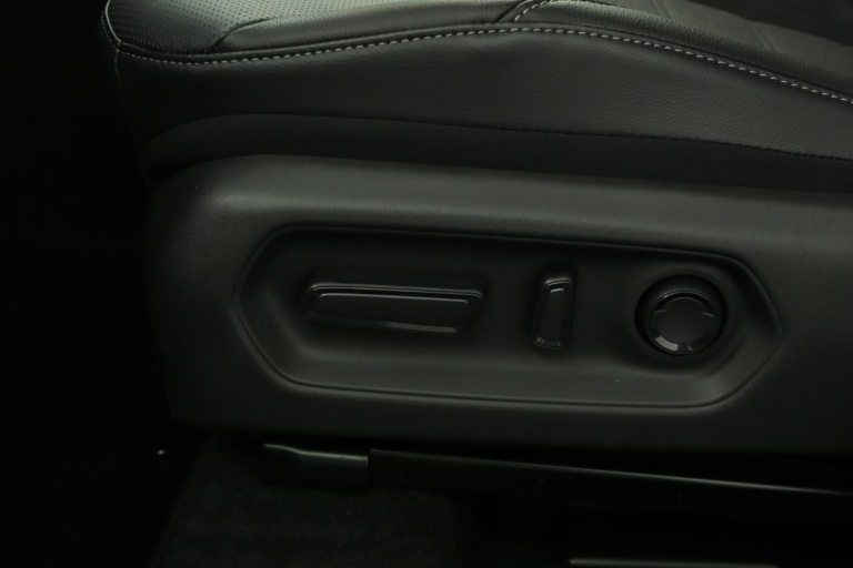 Toyota Urban Cruiser - Executive 61 kWh 39