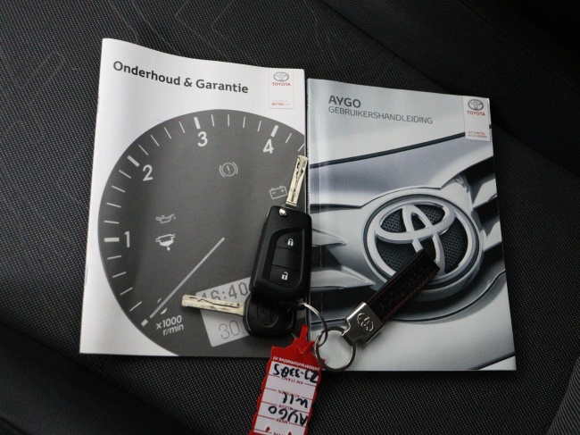 Toyota Aygo - 1.0 VVT-i x-otic