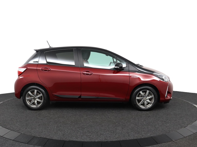 Toyota Yaris - 1.5 Hybrid Premium 13