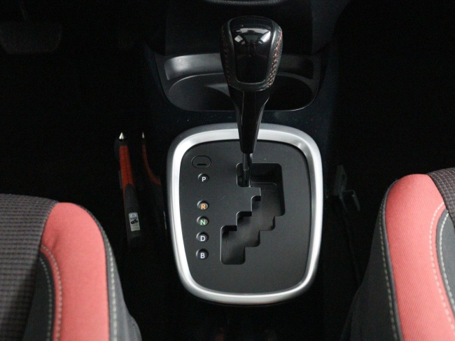 Toyota Yaris - 1.5 Hybrid Premium