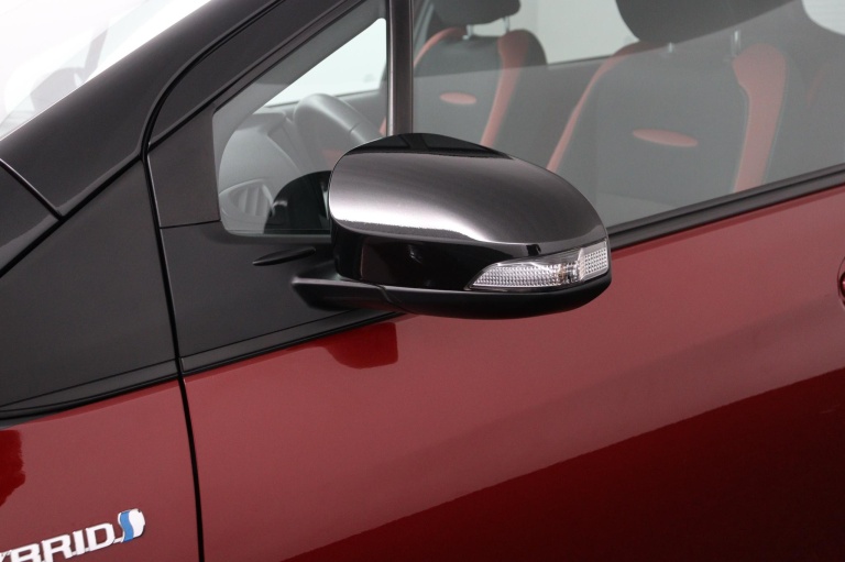 Toyota Yaris - 1.5 Hybrid Premium 37