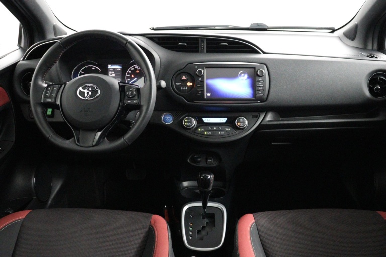 Toyota Yaris - 1.5 Hybrid Premium 4