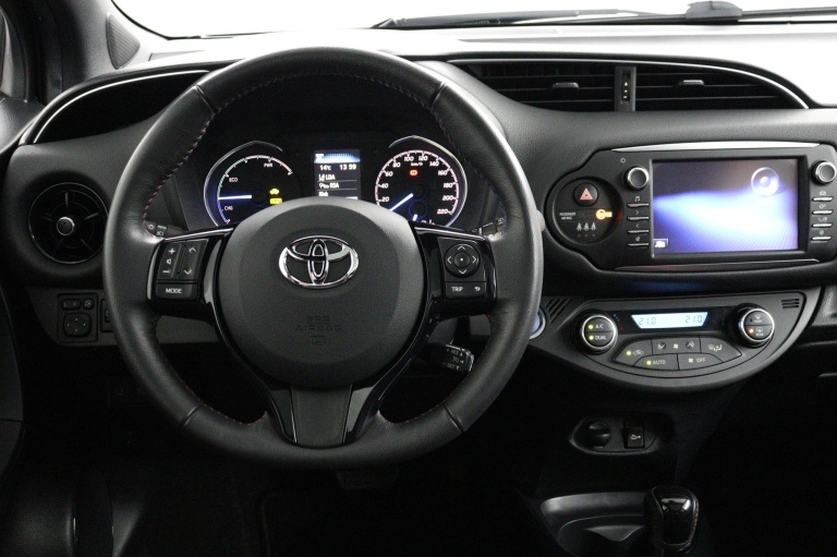 Toyota Yaris - 1.5 Hybrid Premium 42