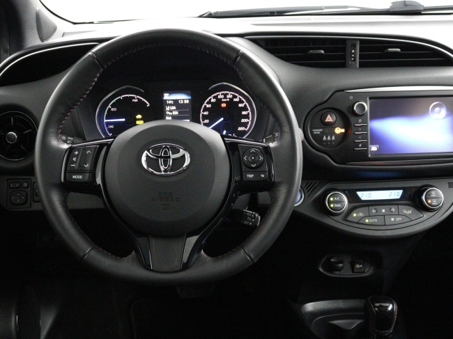 Toyota Yaris - 1.5 Hybrid Premium