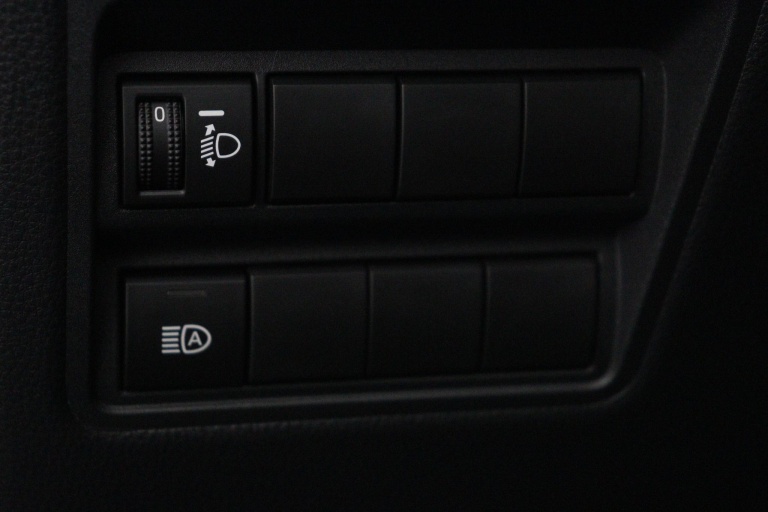 Toyota Yaris - 1.5 Hybrid Dynamic 29