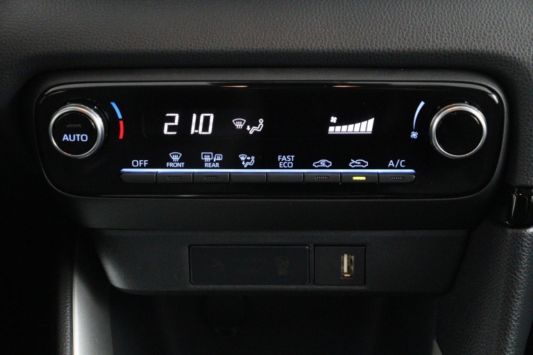 Toyota Yaris - 1.5 Hybrid Dynamic 7